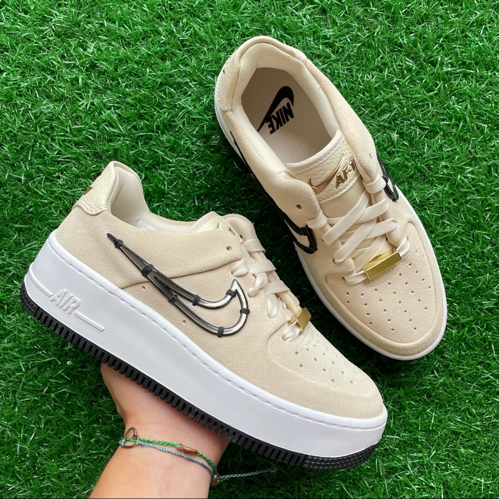 Nike Air Force 1 Sage Low Lx